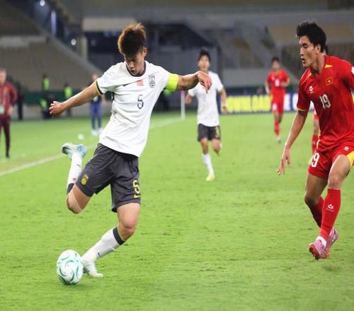 裏夫斯分享,项传球秘诀,热情传递,江南体育平台,江南体育官方网站,江南体育登录入口,江南体育app下载